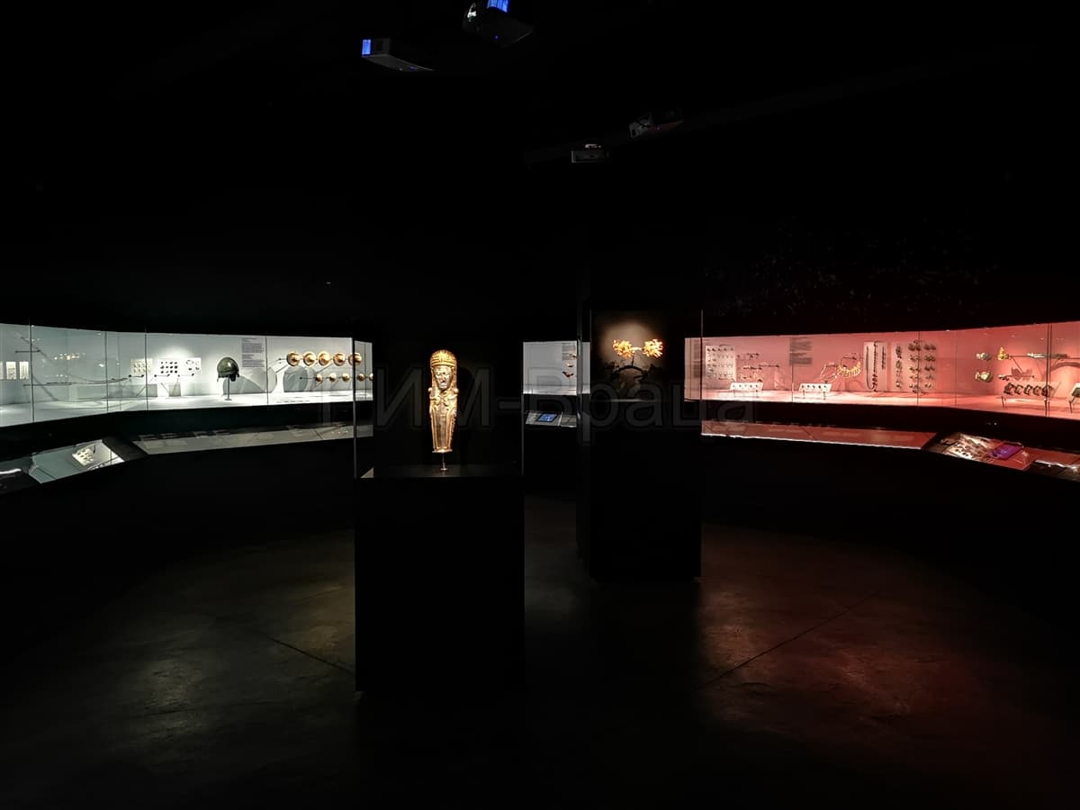 Снимка за "Врачански съкровища" - РИМ Враца