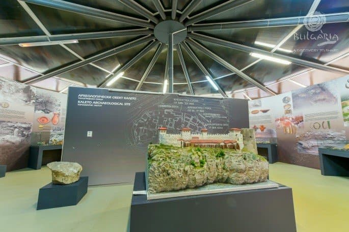 Снимка за Археологически комплекс "Калето"